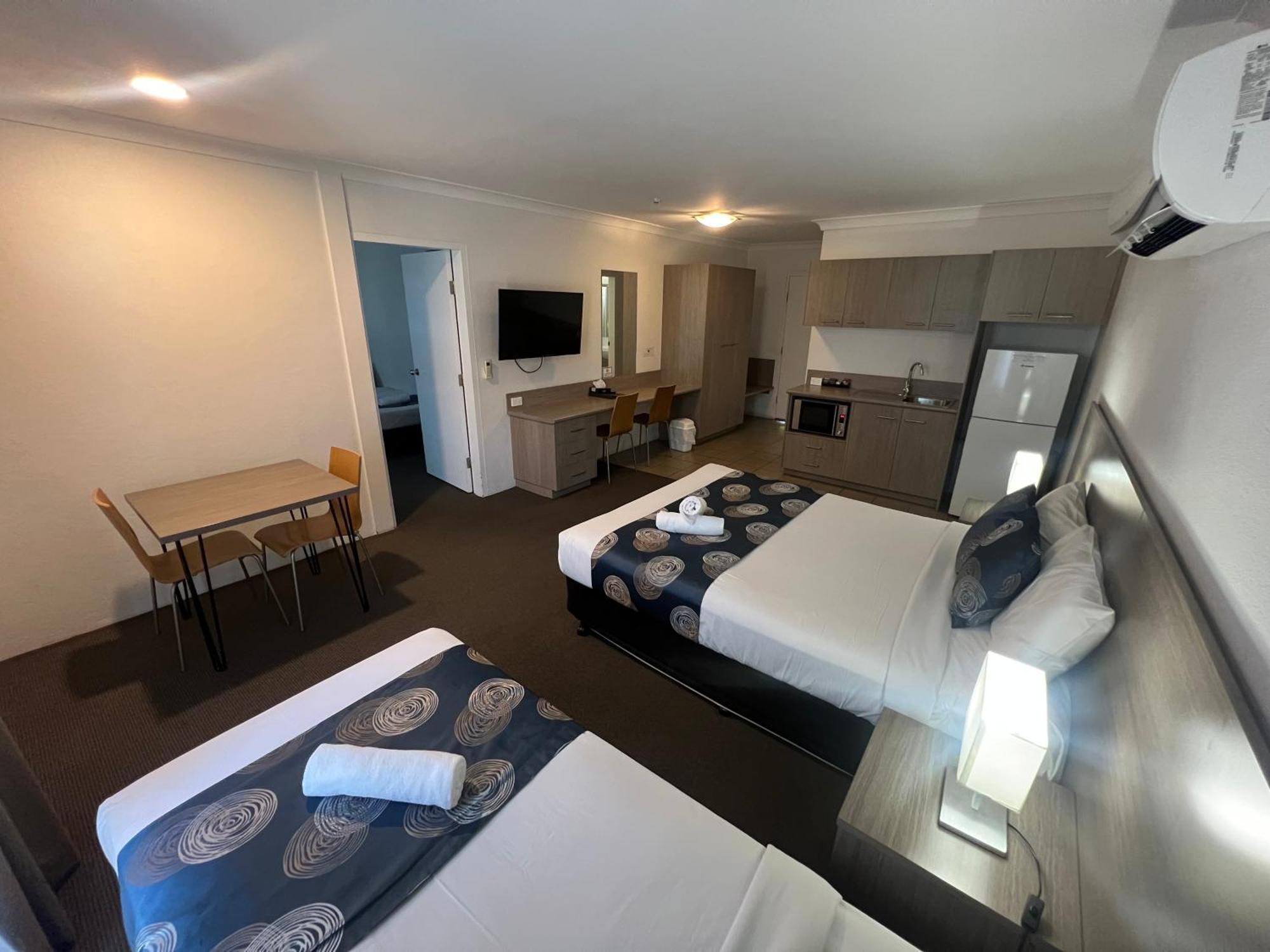 Adelong 4* Narrabri