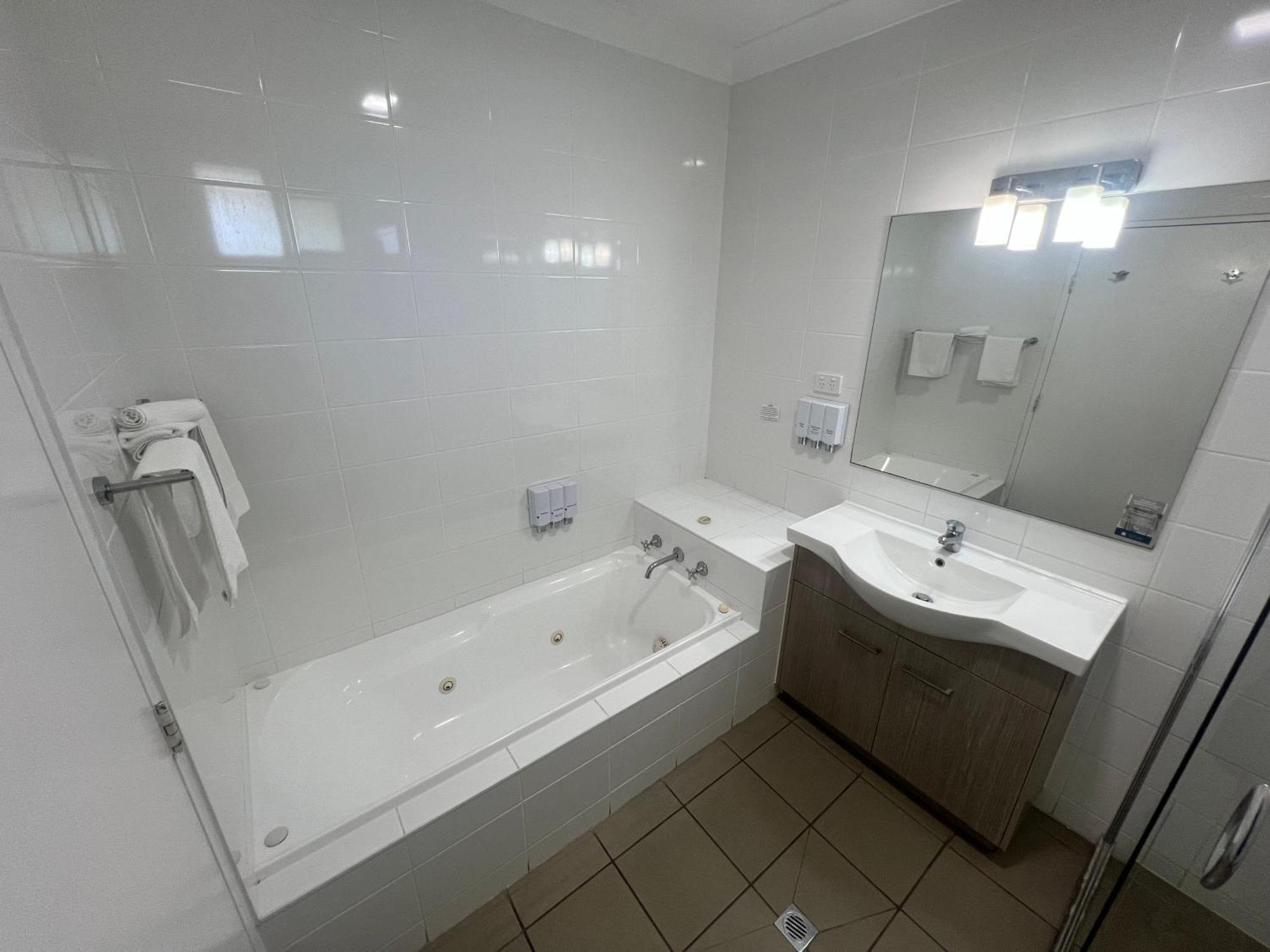 Adelong Motel Narrabri