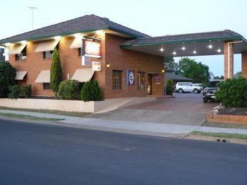Adelong