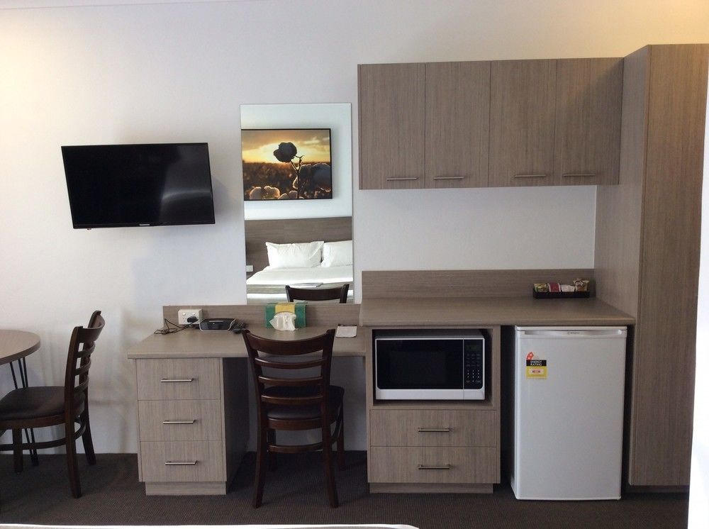 Adelong 4* Narrabri